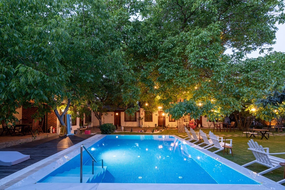 Epheus Lodge Hotel Swimming Pool